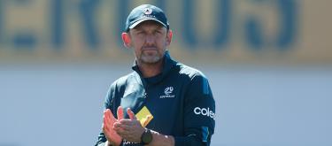 Australia's head coach Tony Popovich has signed a contract extension, extending his term until 2027.