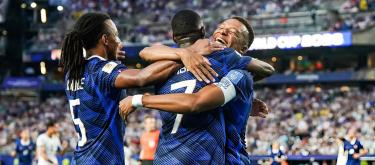 世界杯——姆巴佩梅开二度，法国3-0轻取伊拉克提前出线