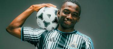 Newcastle United have officially announced the signing of Bazumana Touré, with both parties signing a long-term contract.