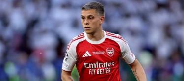 Arsenal striker Trossard has permanently transferred to Turkish Super League side Besiktas.
