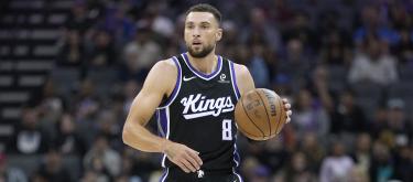 American reporter: The Kings have no intention of buying out LaVine's contract and will continue to work together in the new season.