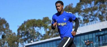 Looking ahead to the new season, Jorel Hattow believes Chelsea have the ability to compete for the title.