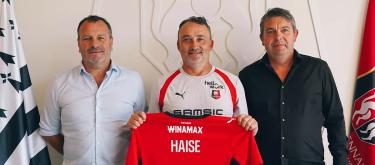 Official: Rennes have extended manager Hayes' contract until June 2028.