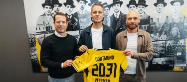 PSV Eindhoven midfielder Fährmann has officially joined Borussia Dortmund, signing a contract until 2031.