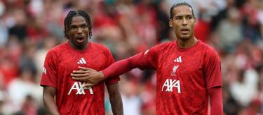Everyone is ready to go; Van Dijk encourages his teammates to enjoy the new journey.