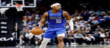 Brandon Williams joins the Warriors, signing a one-year, $2.6 million contract.