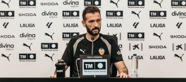 Valencia's poor start to the season has led to manager Colberin's dismissal.