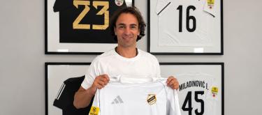 Former Liverpool Serbia international winger Lazar Marković officially joins Čukarički on a free transfer..